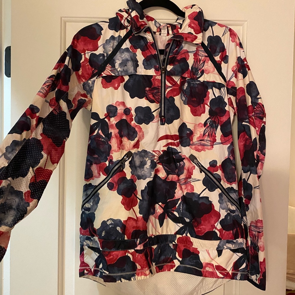 Lululemon Patterned Lightweight Running Jacket// Size: 6